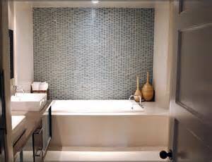 Modern Small Bathroom Tile Ideas